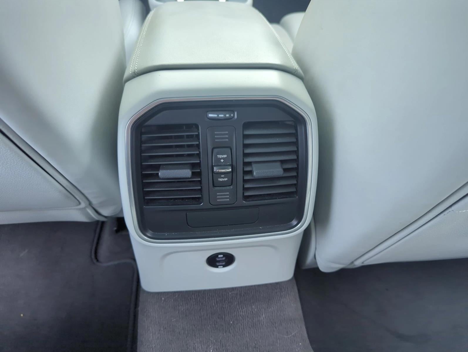 2020 Porsche Macan Turbo AWD