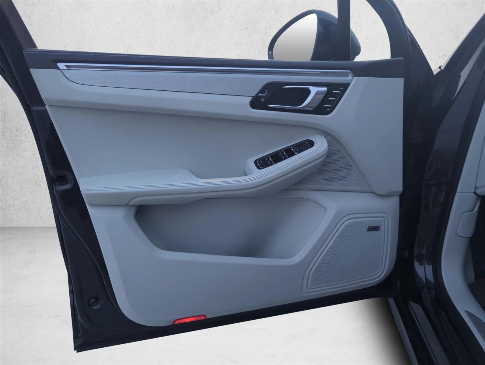 2020 Porsche Macan Turbo AWD