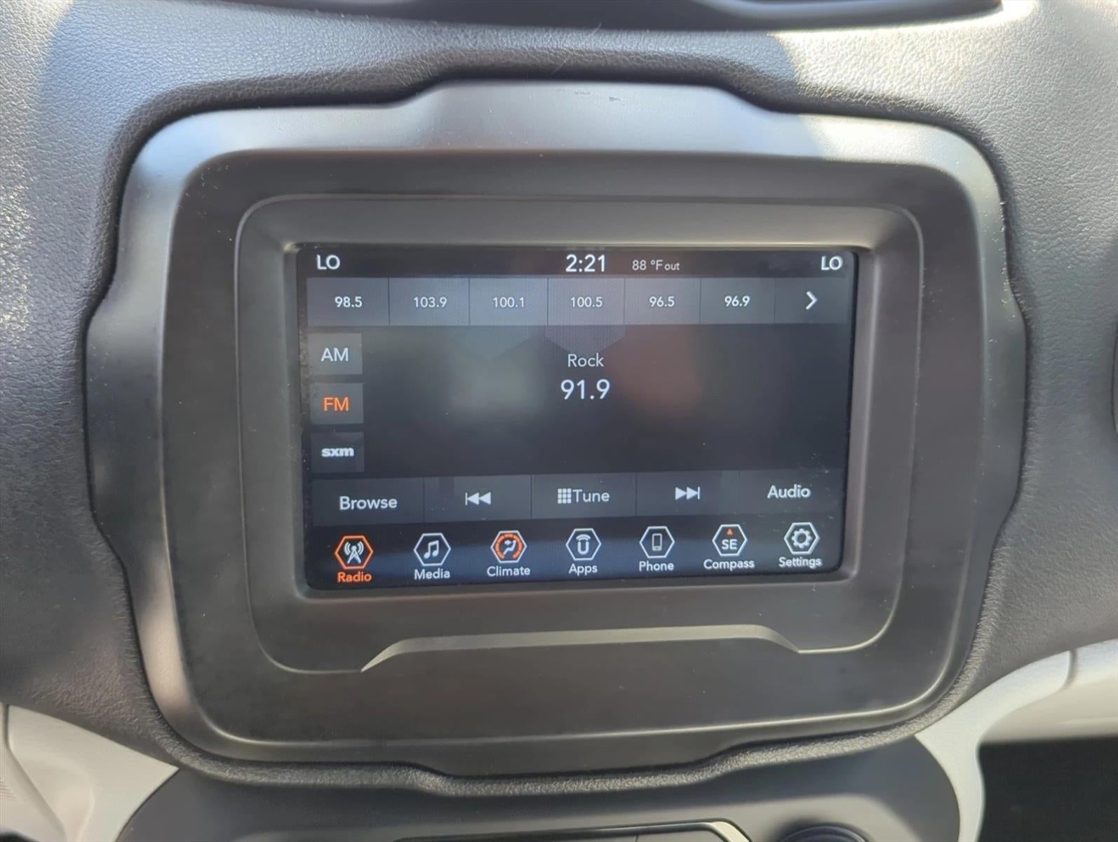 2020 Jeep Renegade Latitude FWD
