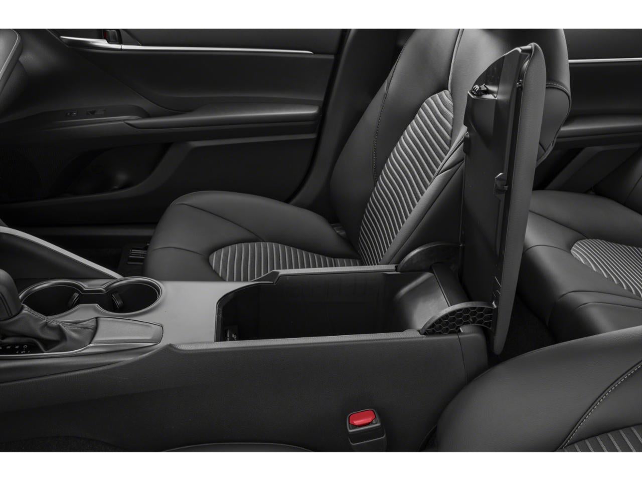 2021 Toyota Camry SE Auto (SE)
