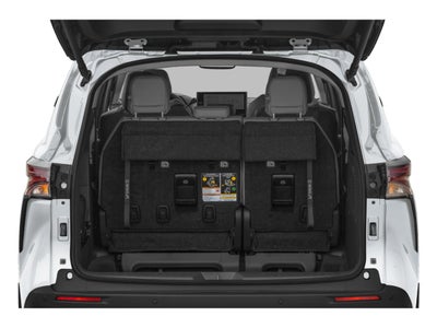 2025 Toyota Sienna XLE FWD 8-Passenger (Natl)