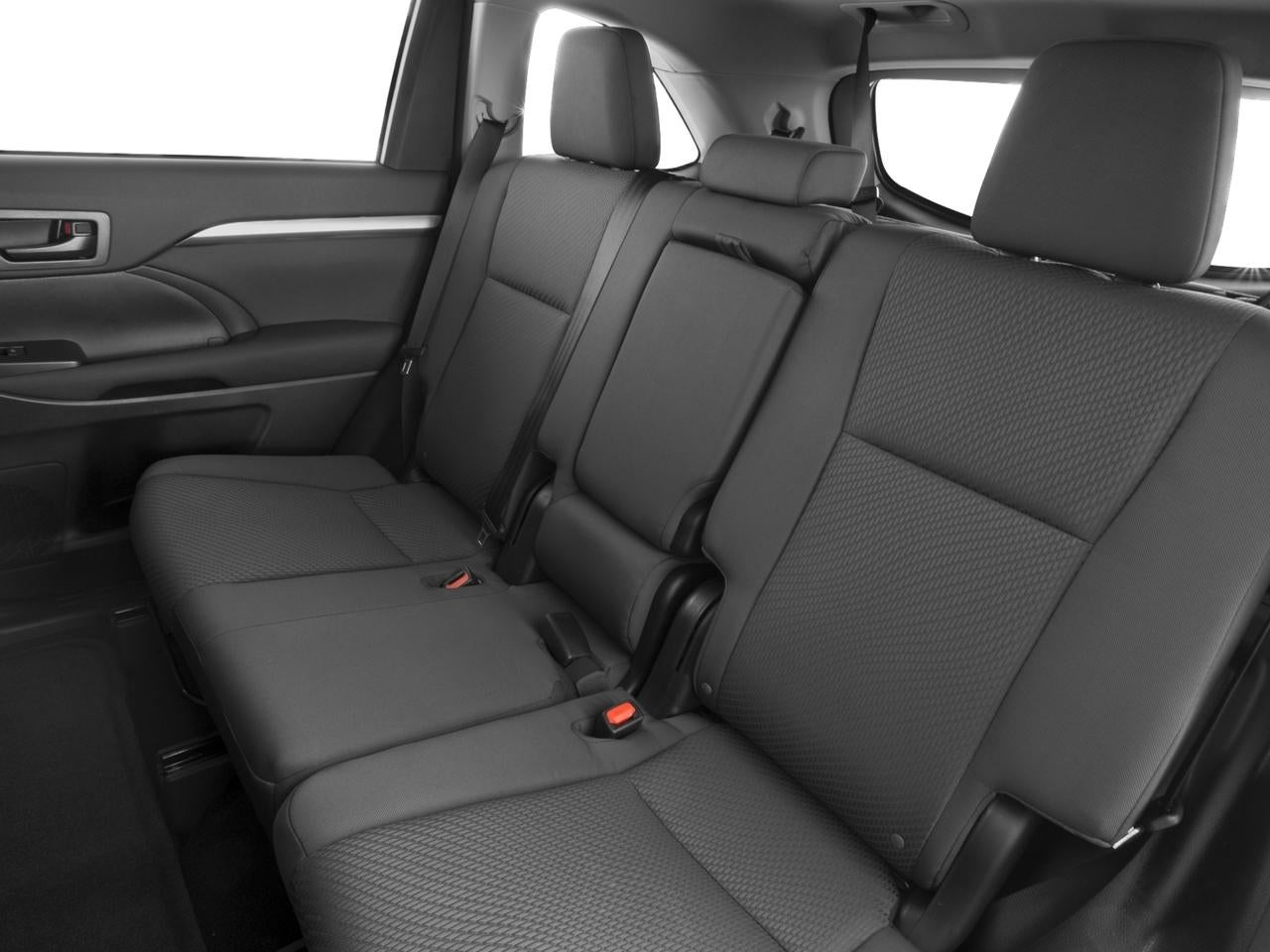 2016 Toyota Highlander FWD 4dr I4 LE (Natl)