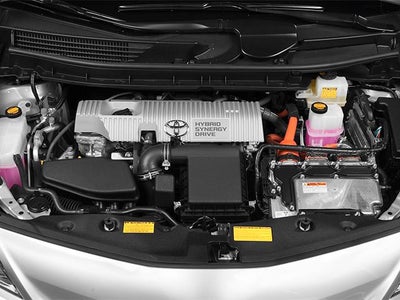 2014 Toyota Prius v 5dr Wgn Two (Natl)
