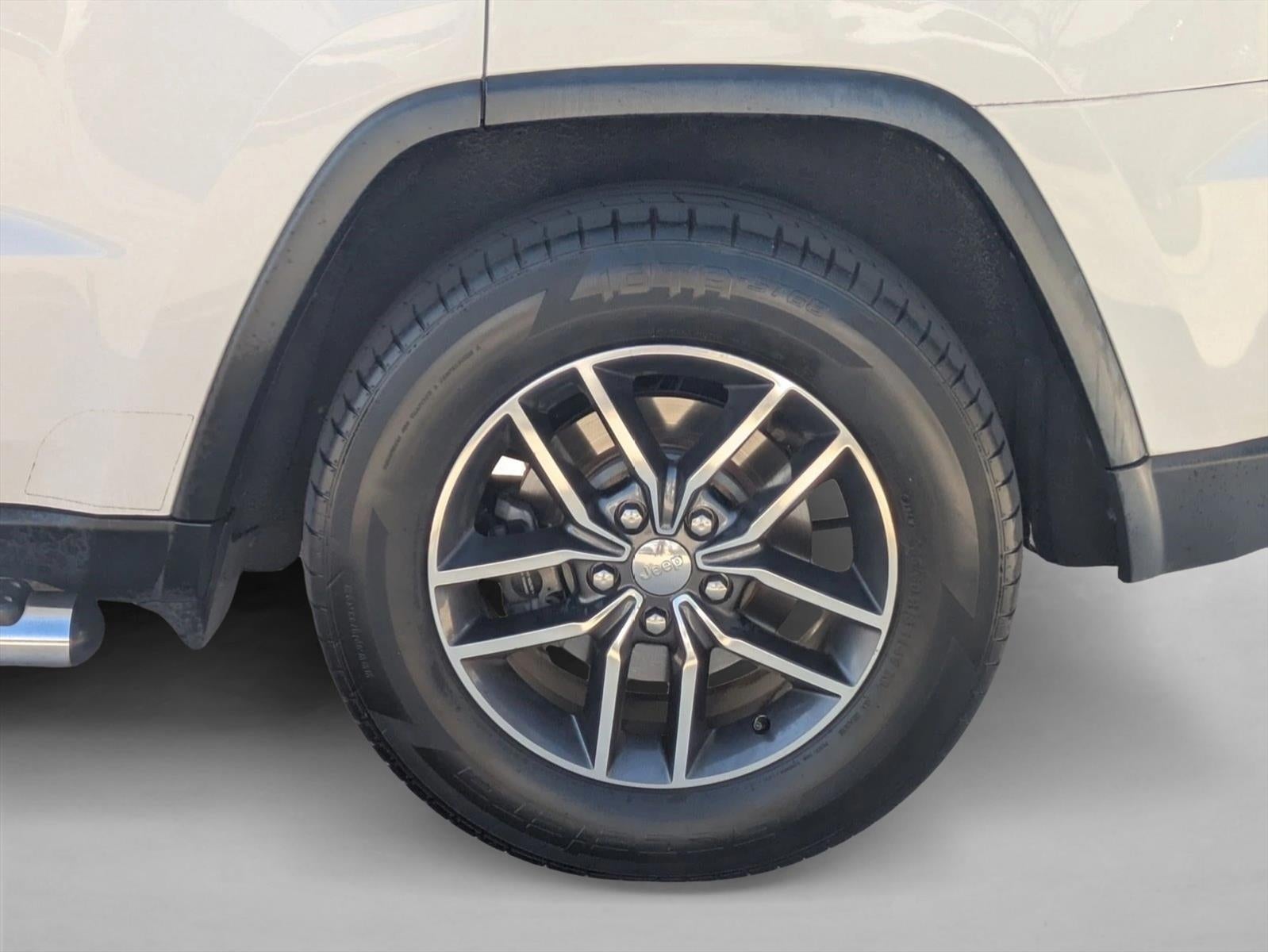 2018 Jeep Grand Cherokee Laredo E 4x2 *Ltd Avail*