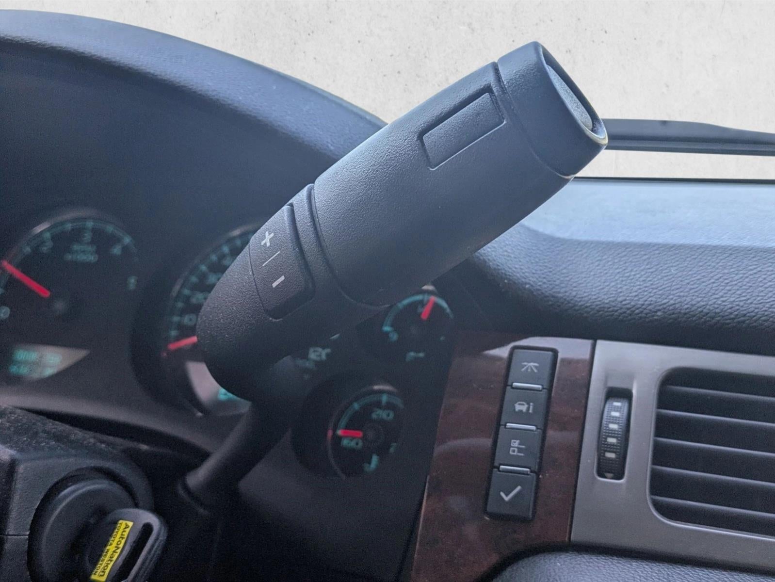 2014 GMC Yukon XL 2WD 4dr SLT