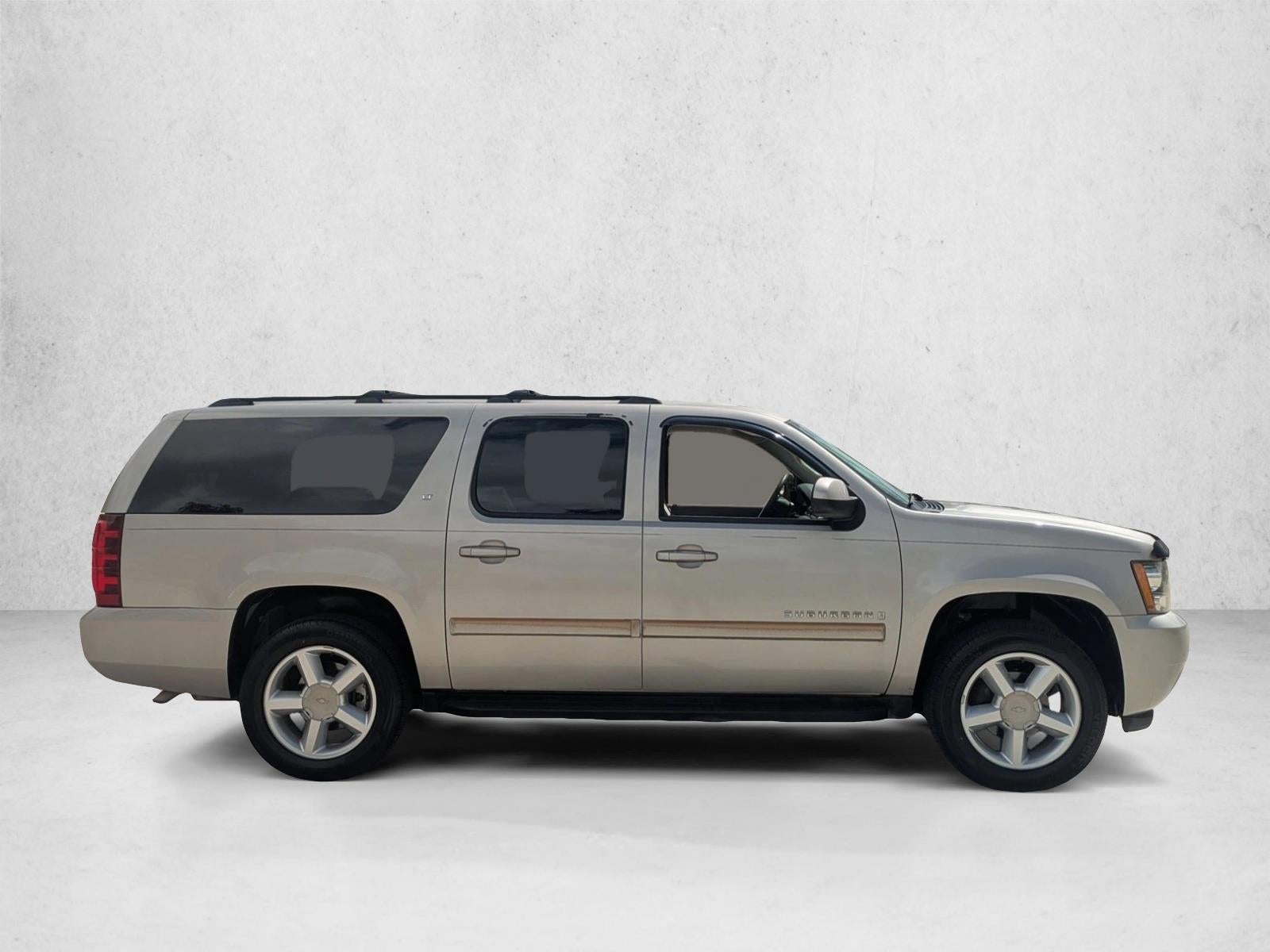 2008 Chevrolet Suburban 2WD 4dr 1500 LT w/1LT