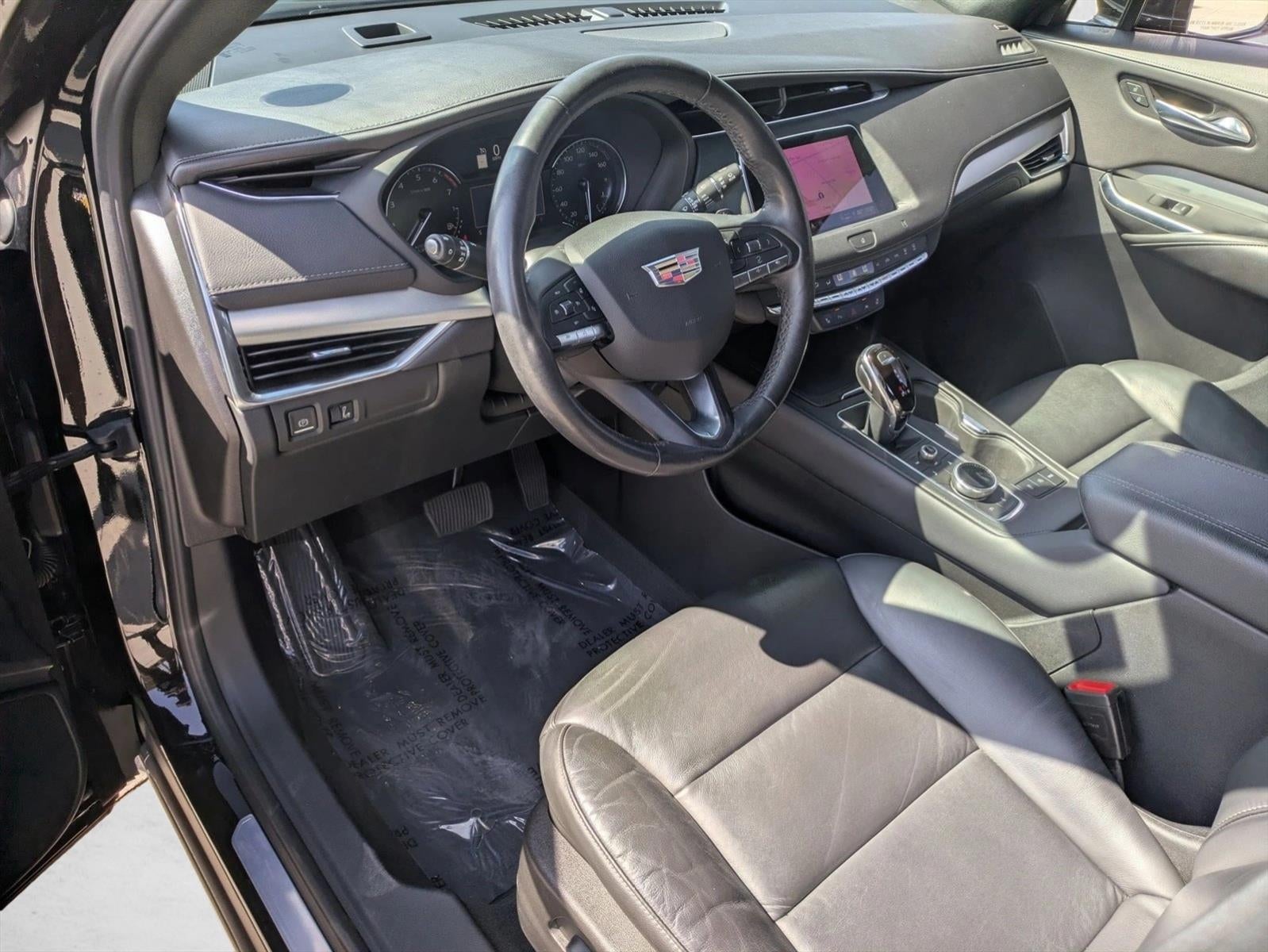 2021 Cadillac XT4 FWD 4dr Premium Luxury