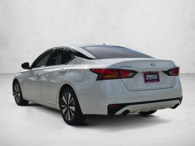 2020 Nissan Altima 2.5 SV Sedan