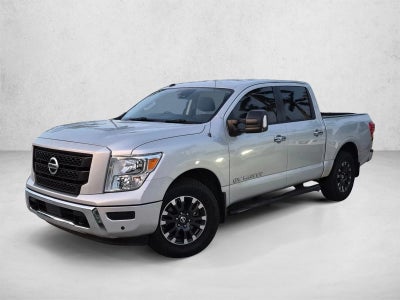 2020 Nissan Titan 4x4 Crew Cab SV