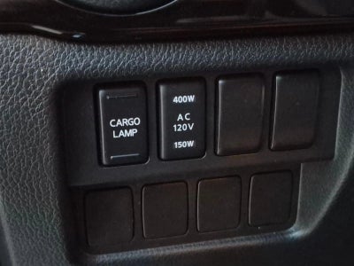 2020 Nissan Titan 4x4 Crew Cab SV