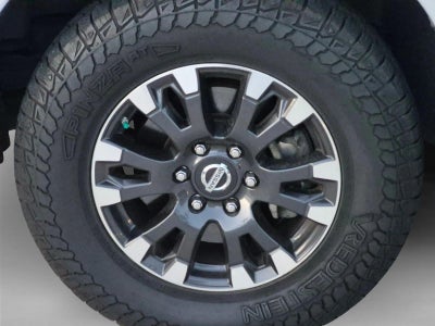 2020 Nissan Titan 4x4 Crew Cab SV