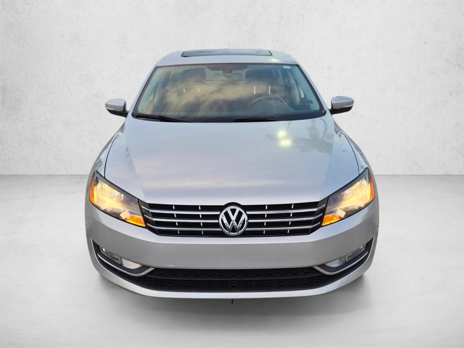 2015 Volkswagen Passat 4dr Sdn 1.8T Auto SEL Premium