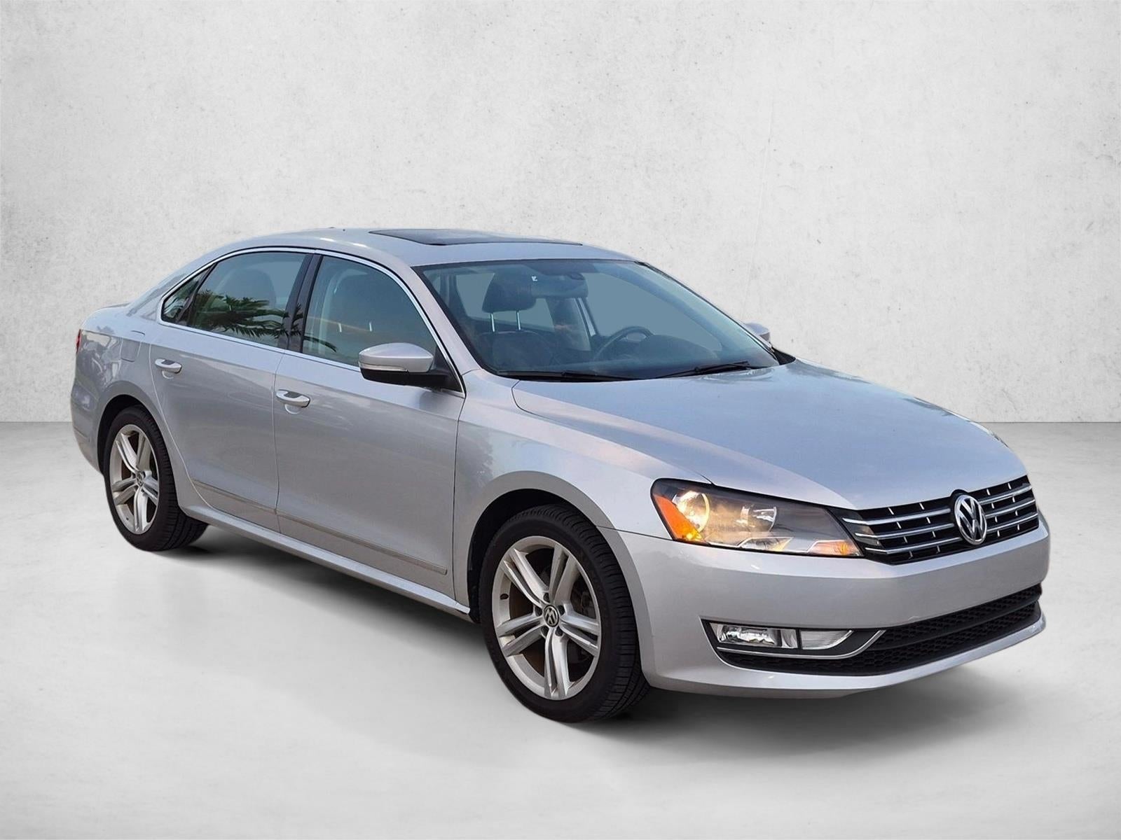 2015 Volkswagen Passat 4dr Sdn 1.8T Auto SEL Premium