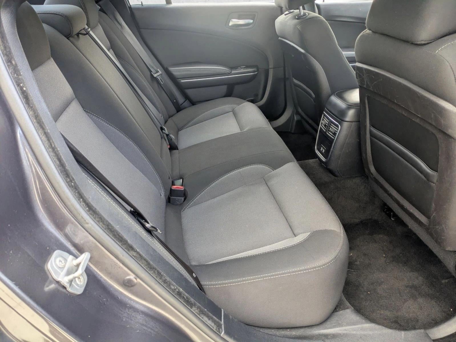 2015 Dodge Charger 4dr Sdn SE RWD