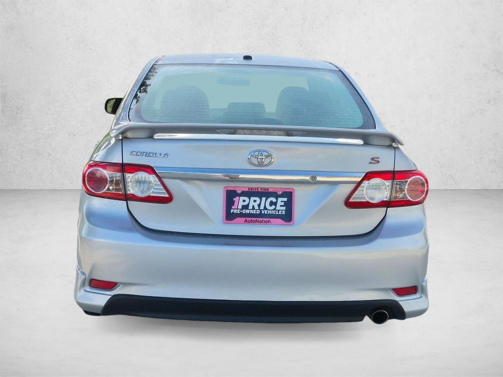 2013 Toyota Corolla 4dr Sdn Man S (Natl)