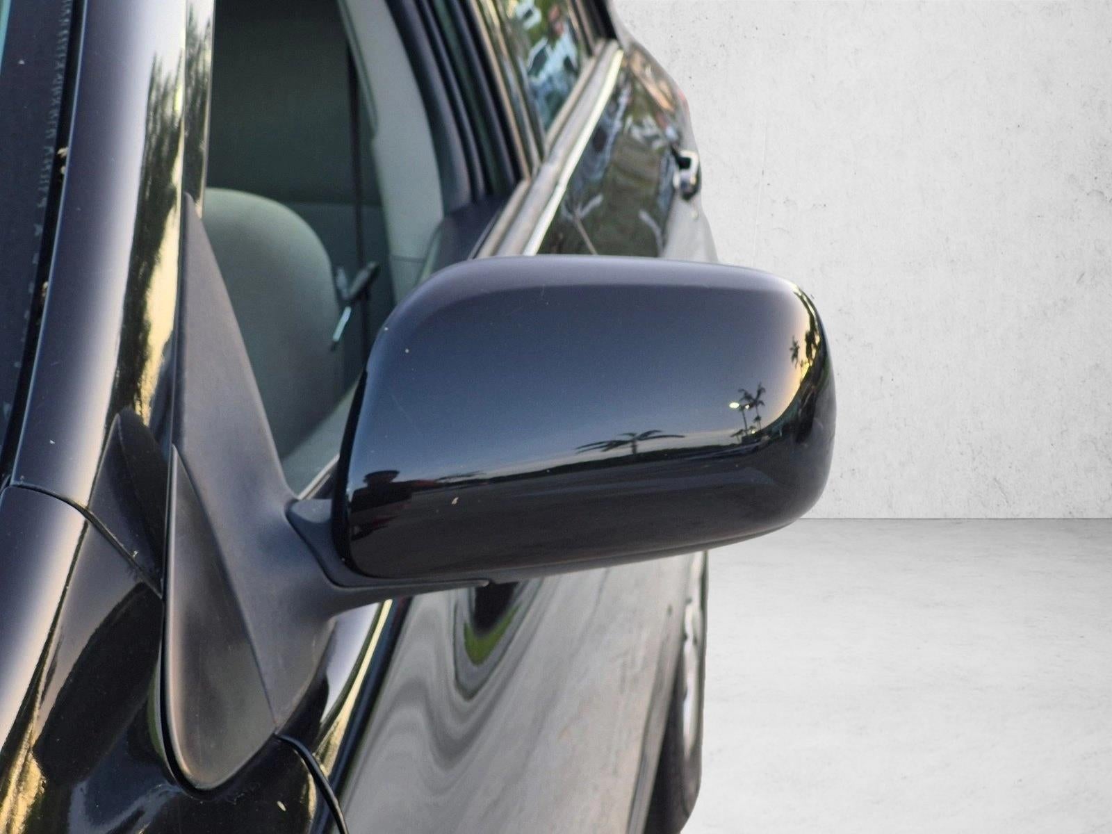 2013 Toyota Corolla 4dr Sdn Auto L (Natl)