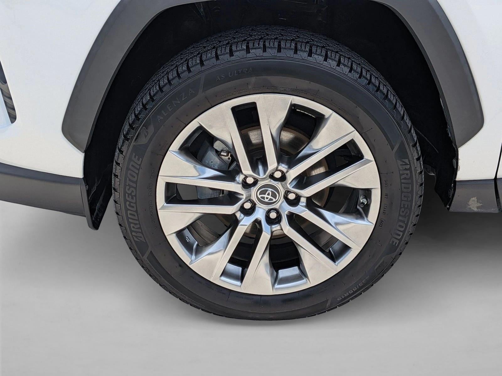 2019 Toyota RAV4 XLE Premium FWD (Natl)
