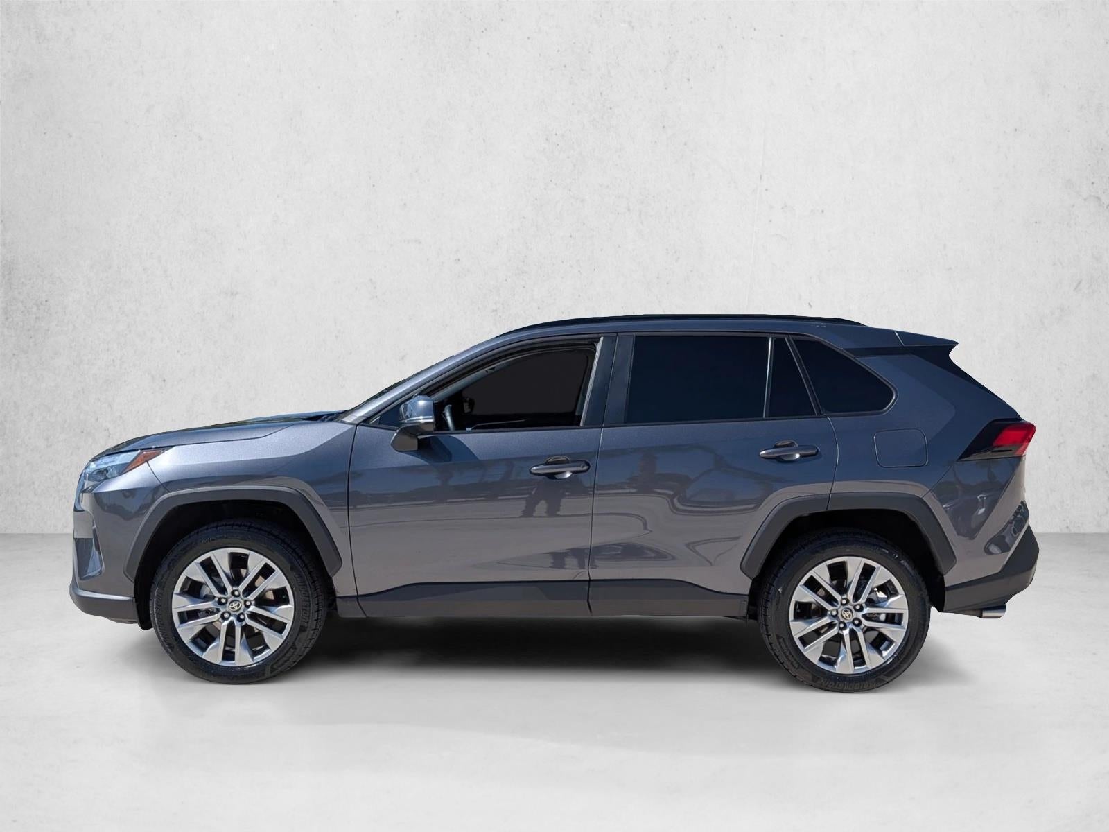 2022 Toyota RAV4 XLE Premium FWD (Natl)
