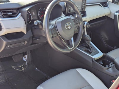 2020 Toyota RAV4 XLE Premium FWD (Natl)