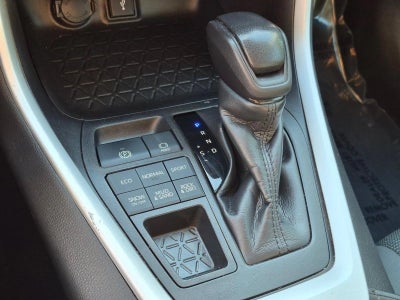 2021 Toyota RAV4 LE AWD (Natl)