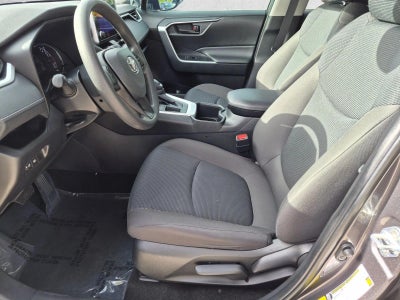 2024 Toyota RAV4 LE FWD (GS)