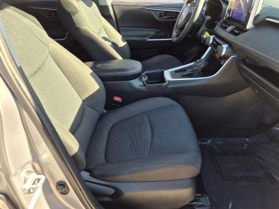 2024 Toyota RAV4 LE FWD (GS)
