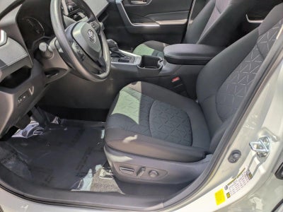 2025 Toyota RAV4 XLE FWD (GS)