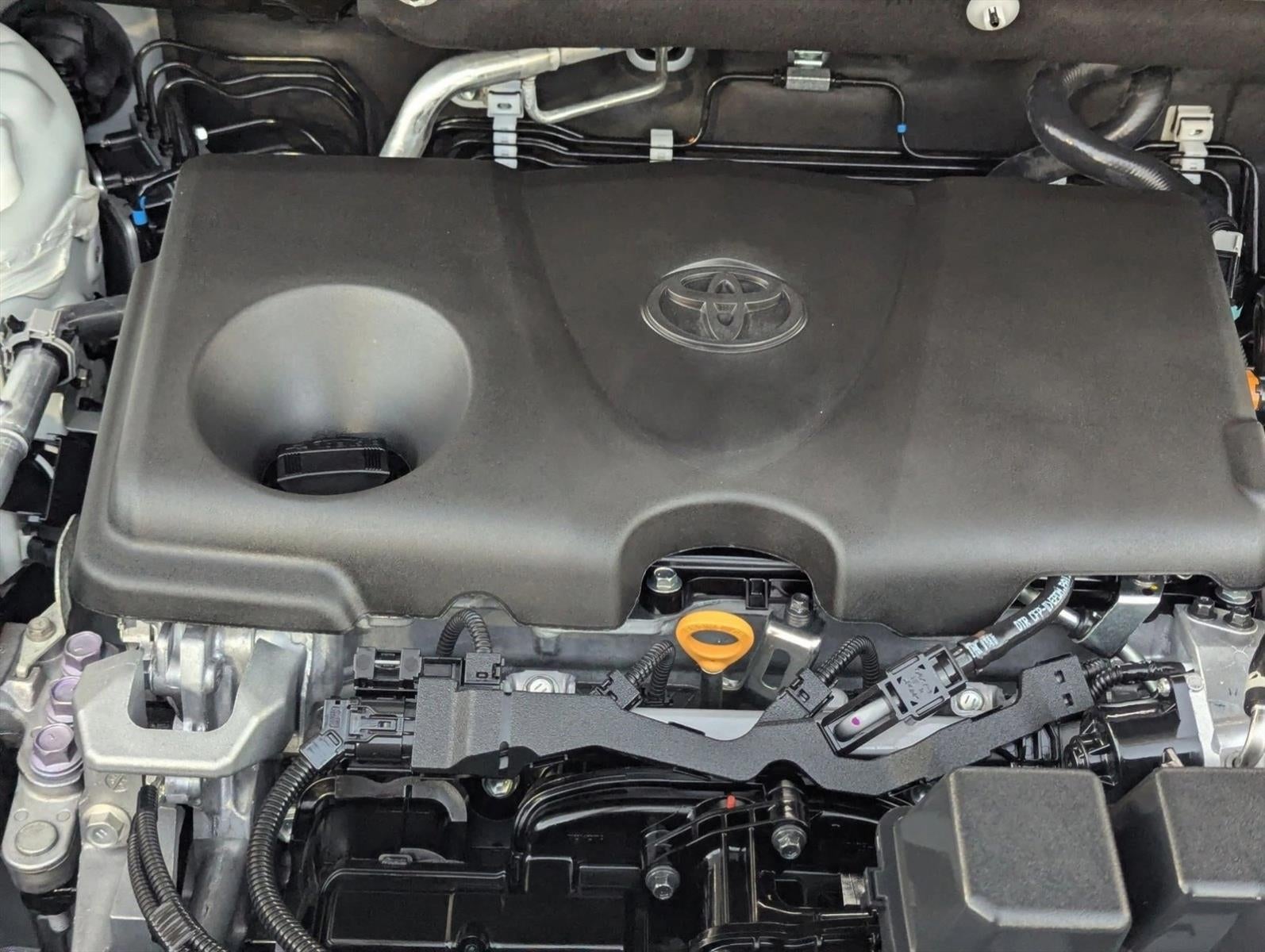 2025 Toyota RAV4 XLE FWD (GS)