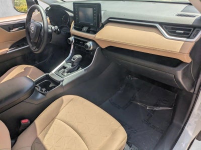 2021 Toyota RAV4 XLE FWD (GS)