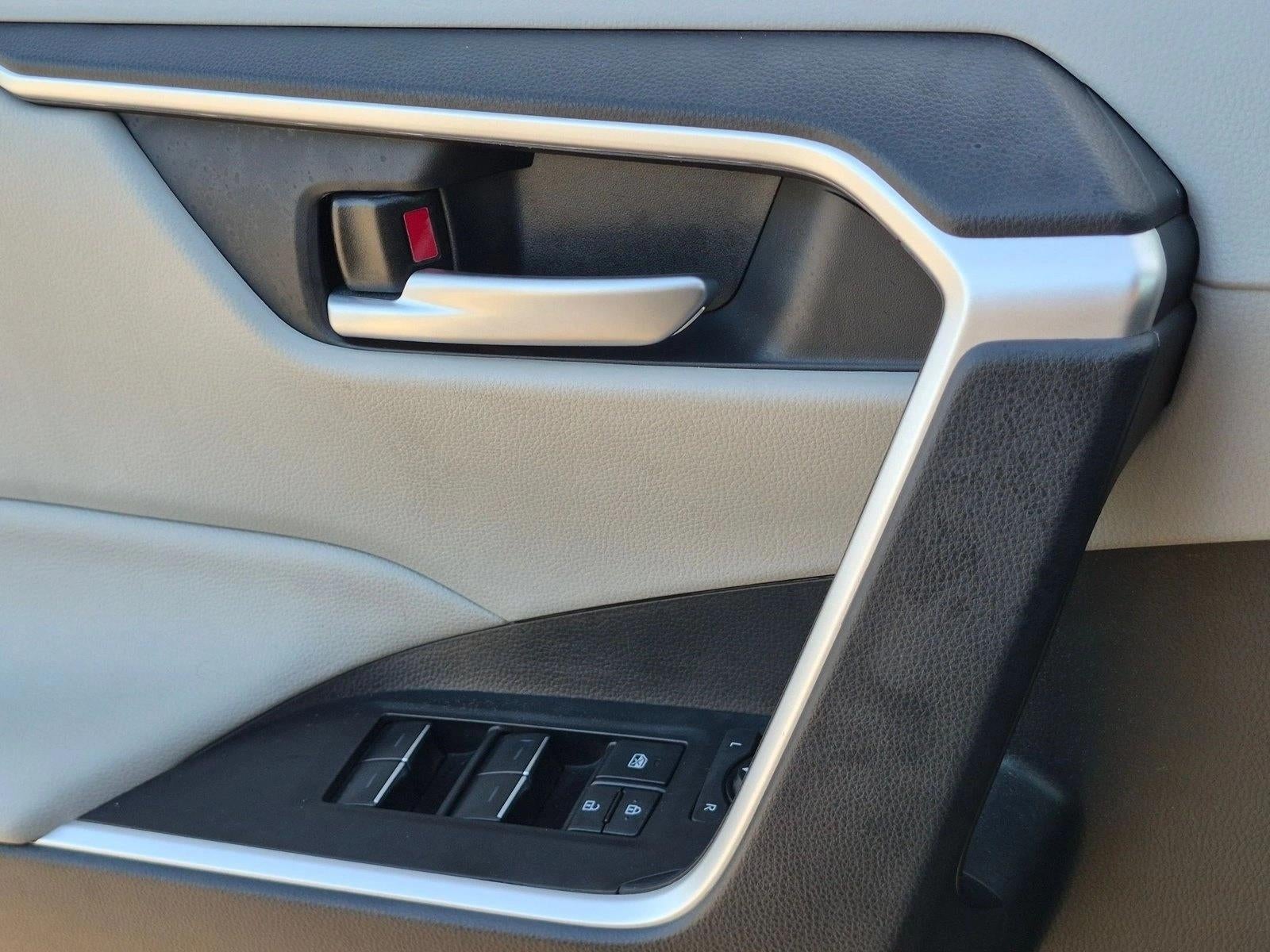 2025 Toyota RAV4 XLE FWD (Natl)