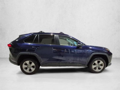 2022 Toyota RAV4 XLE FWD (GS)