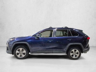 2022 Toyota RAV4 XLE FWD (GS)