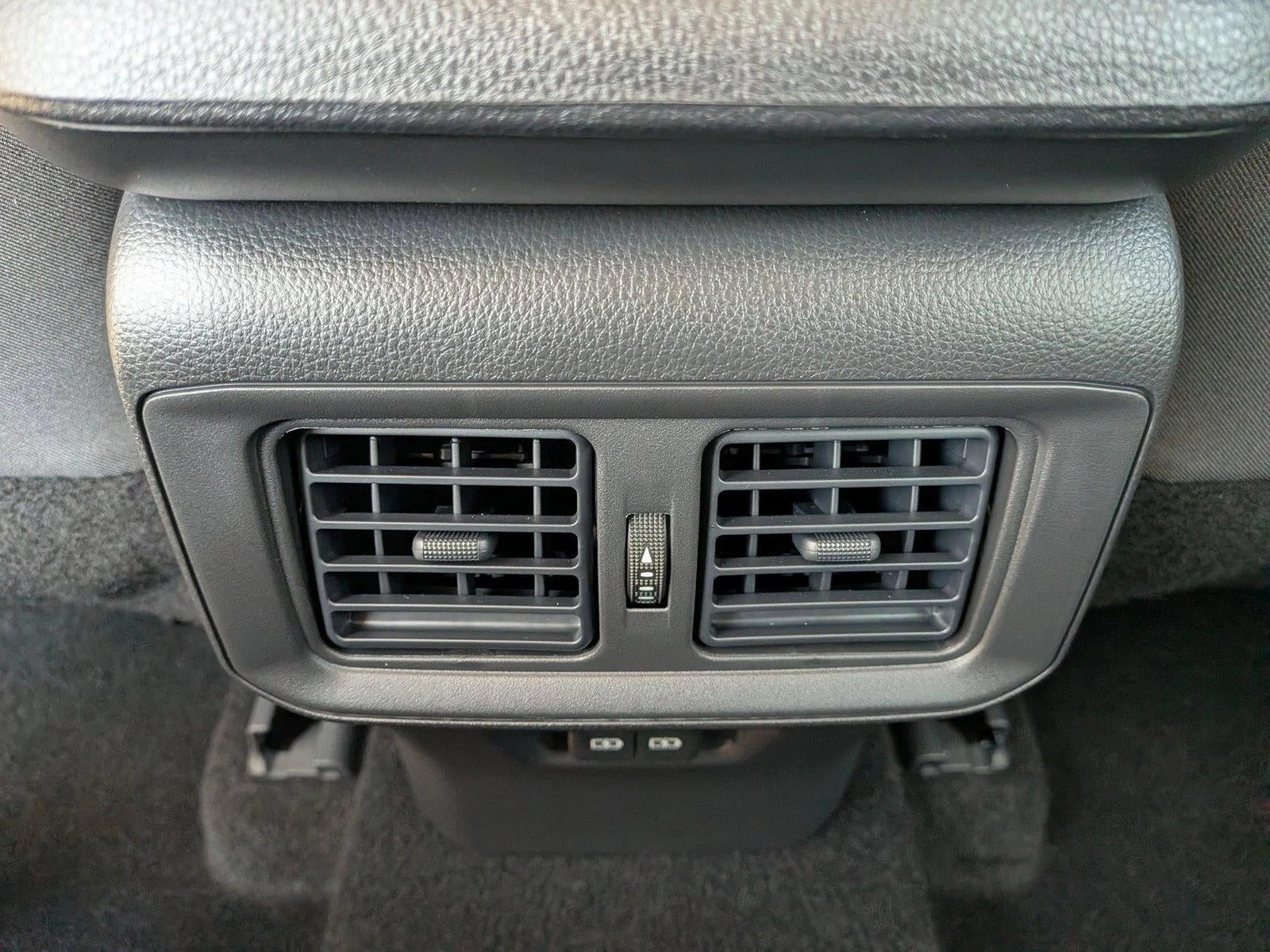 2025 Toyota RAV4 XLE FWD (GS)