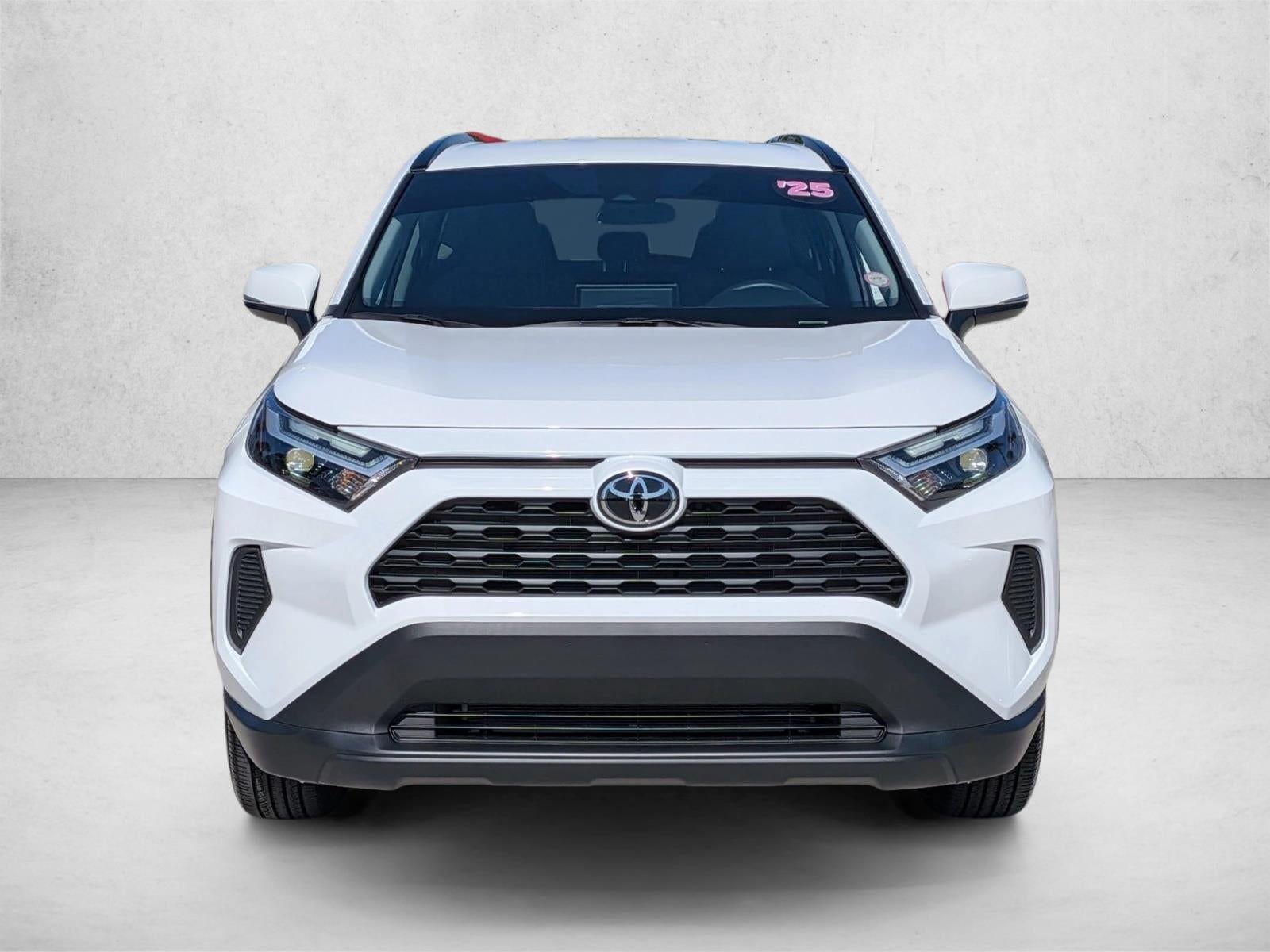 2025 Toyota RAV4 XLE FWD (GS)
