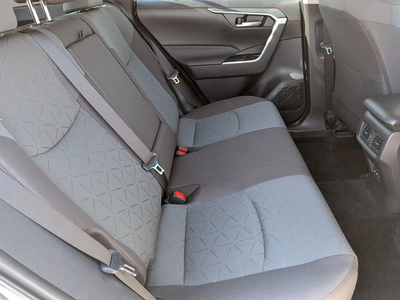 2025 Toyota RAV4 XLE FWD (GS)