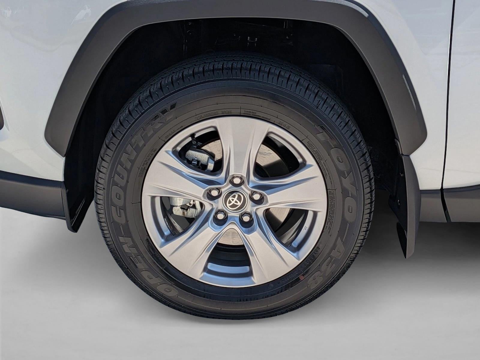 2025 Toyota RAV4 XLE FWD (GS)