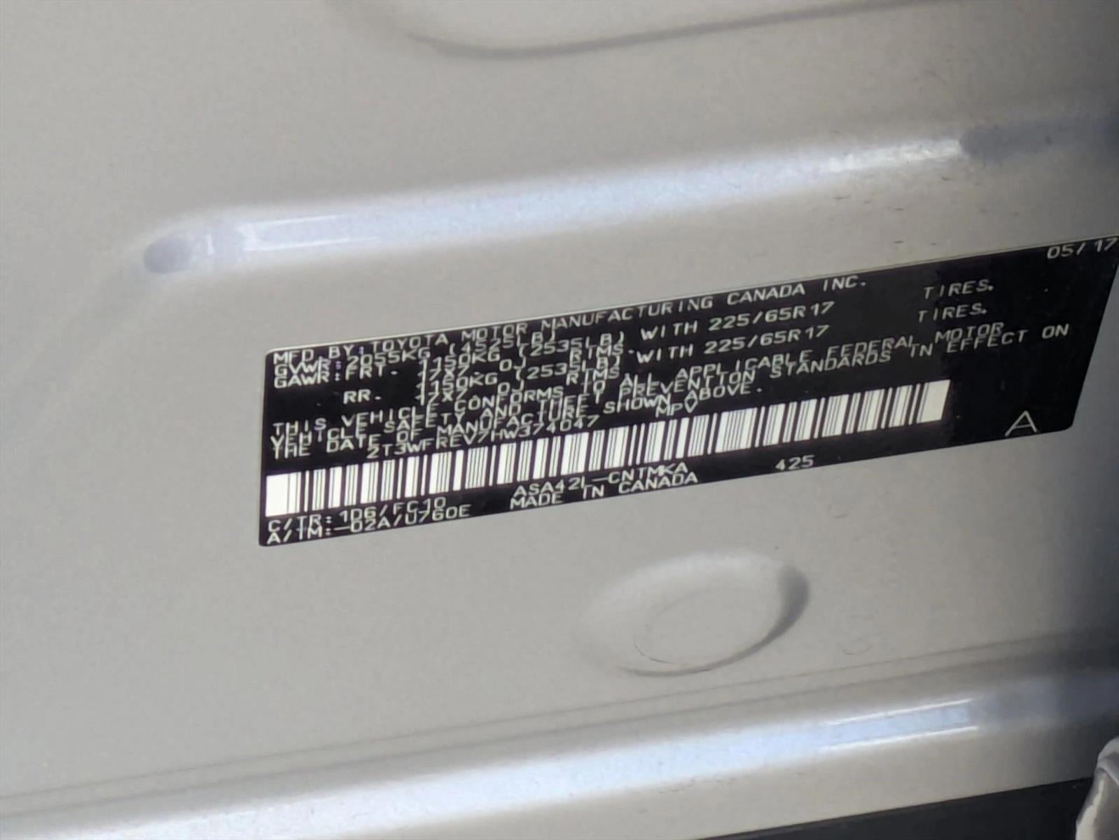 2017 Toyota RAV4 XLE FWD (GS)