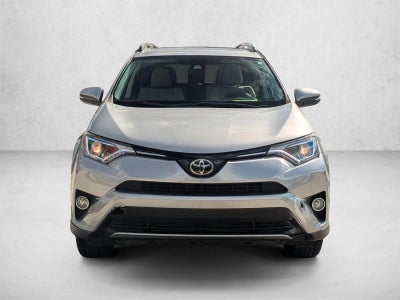 2017 Toyota RAV4 XLE FWD (GS)