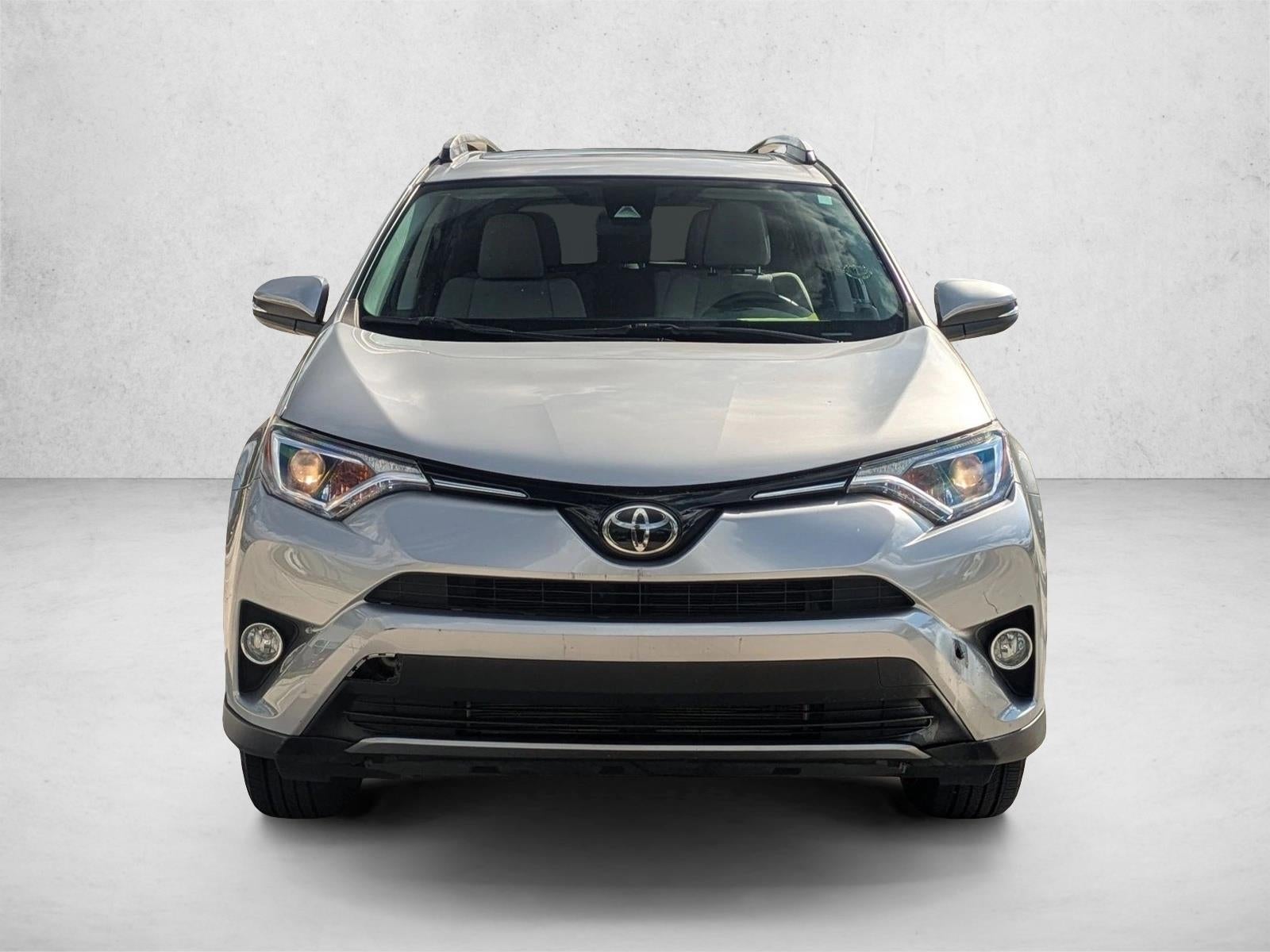 2017 Toyota RAV4 XLE FWD (GS)