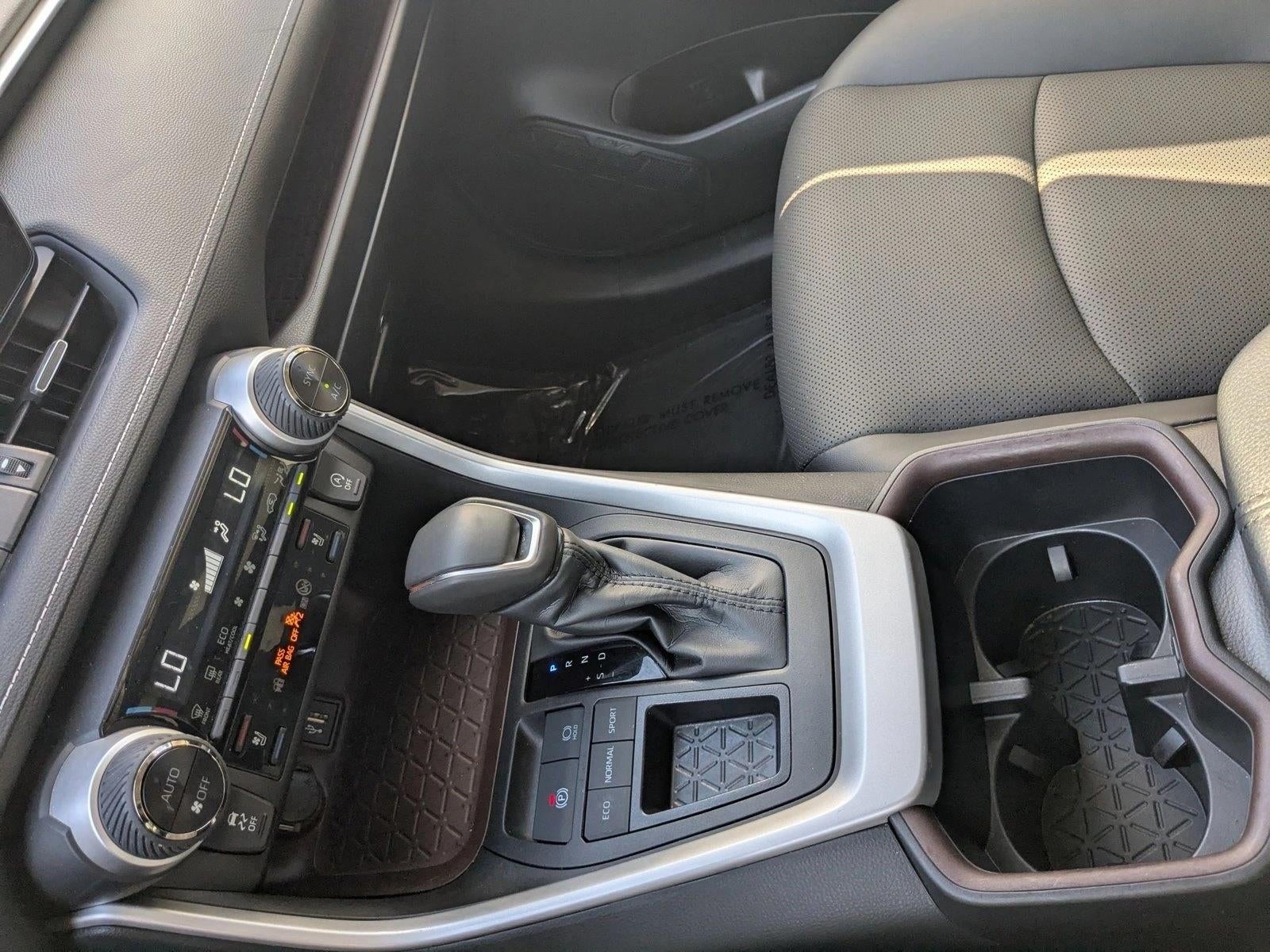 2025 Toyota RAV4 Limited FWD (Natl)