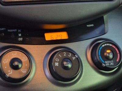 2012 Toyota RAV4 FWD 4dr I4 (Natl)