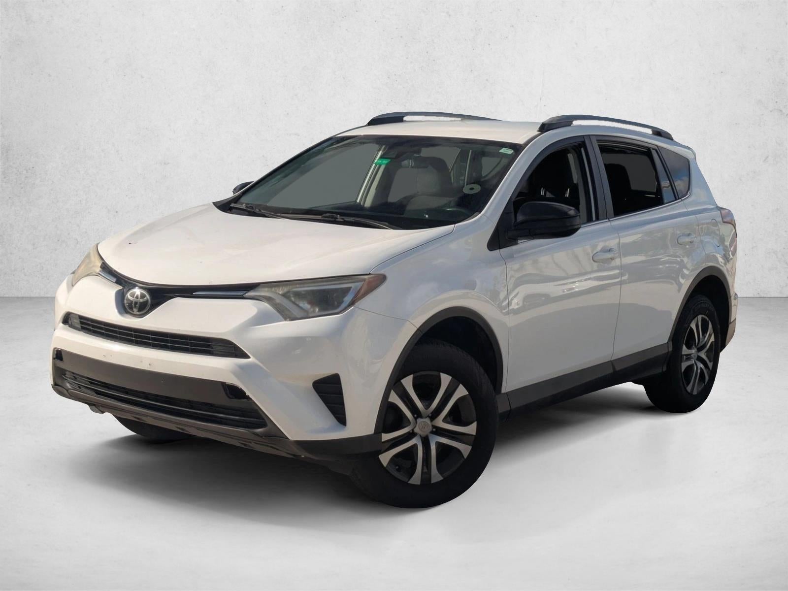 2018 Toyota RAV4 LE FWD (GS)