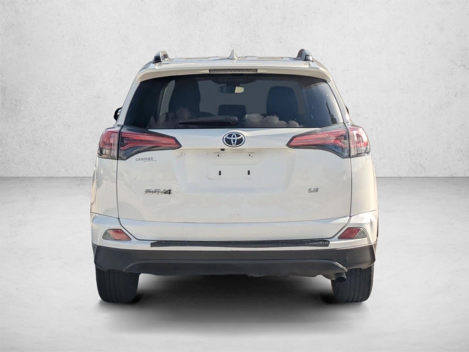 2018 Toyota RAV4 LE FWD (GS)