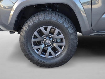 2023 Toyota Tacoma 2WD 2WD SR5 Double Cab 5' Bed V6 AT (GS)