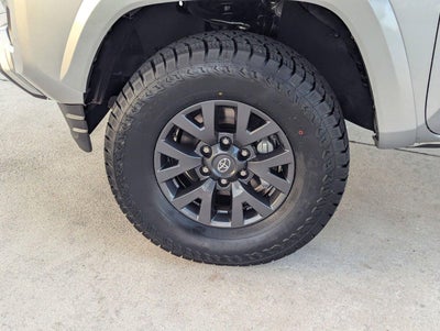 2023 Toyota Tacoma 4WD 4WD SR5 Double Cab 5' Bed V6 AT (GS)