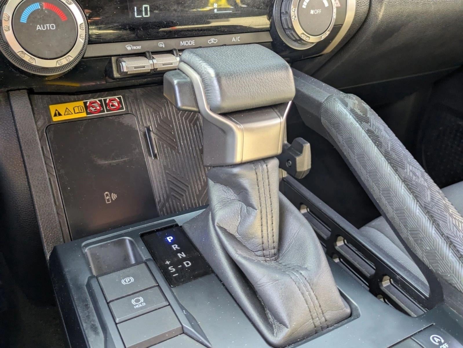 2024 Toyota Tacoma 2WD 2WD SR5 Double Cab 5' Bed AT (Natl)