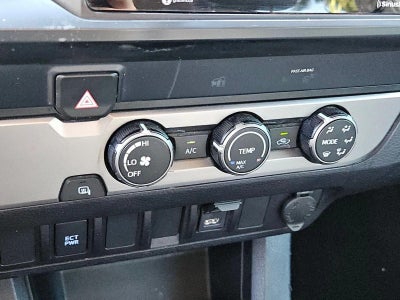 2022 Toyota Tacoma 2WD 2WD SR Double Cab 5' Bed I4 AT (GS)