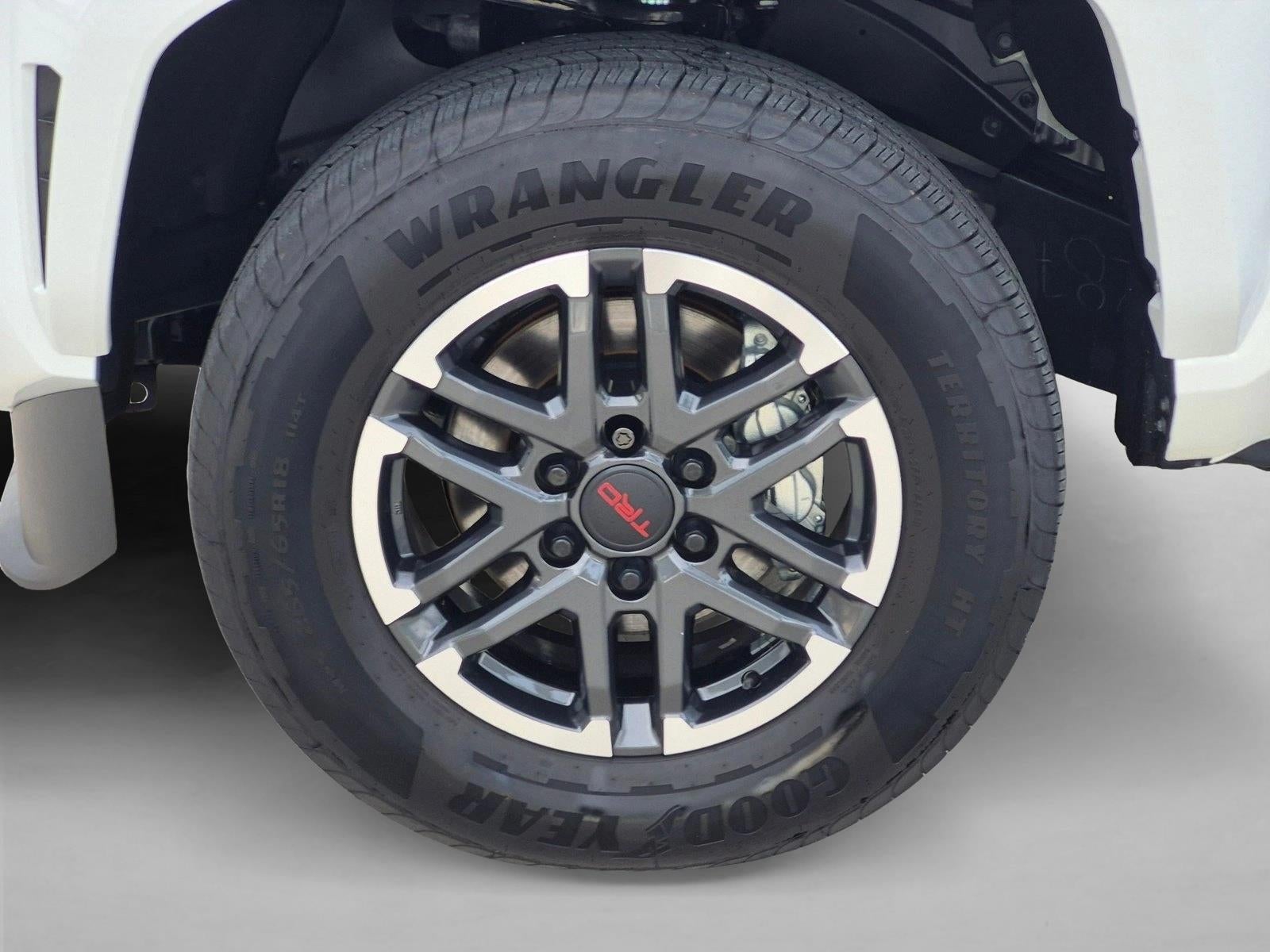 2026 Toyota Tacoma 2WD 2WD TRD Sport Double Cab 5' Bed AT (Natl)