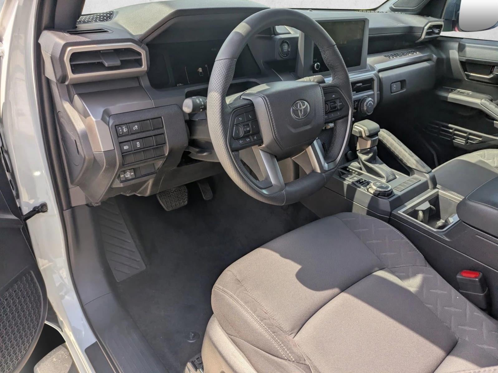 2024 Toyota Tacoma 4WD 4WD SR5 Double Cab 5' Bed AT (GS)