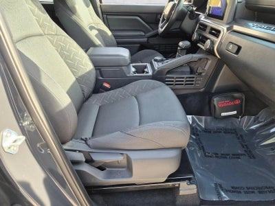 2024 Toyota Tacoma 4WD 4WD SR5 Double Cab 5' Bed AT (Natl)